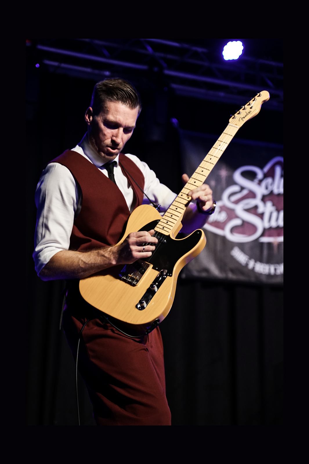 Jan Zimmermann live an der Gitarre